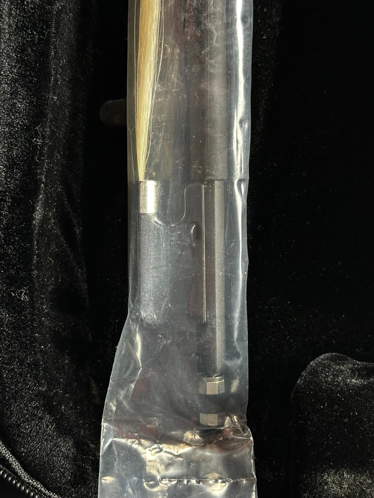 Erich Pfretzschner 110016 16" Viola w/ Case and Bow - Image 10