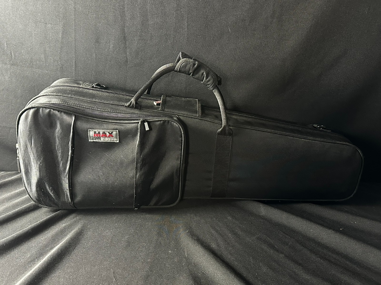 Erich Pfretzschner 110016 16" Viola w/ Case and Bow - Image 11