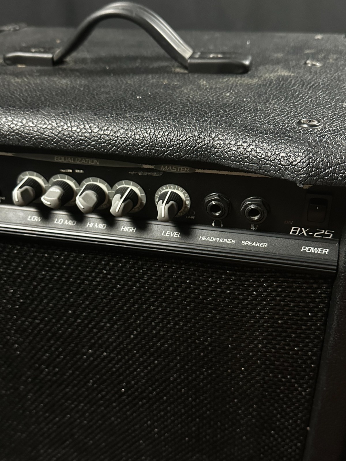Crate BX-25 Bass Amp - Image 4