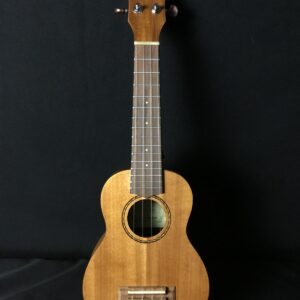 Kmise Soprano Ukulele Starter Set