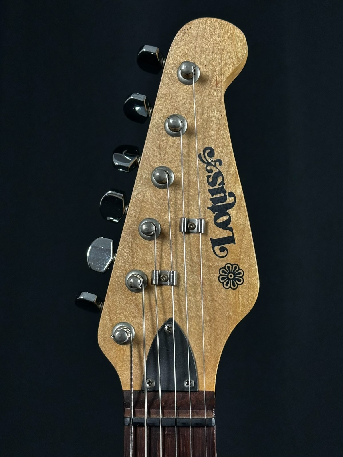 Lotus Made in India L3764 Electric Guitar w/ Pearloid Pickguard, Electric Blue - Image 2