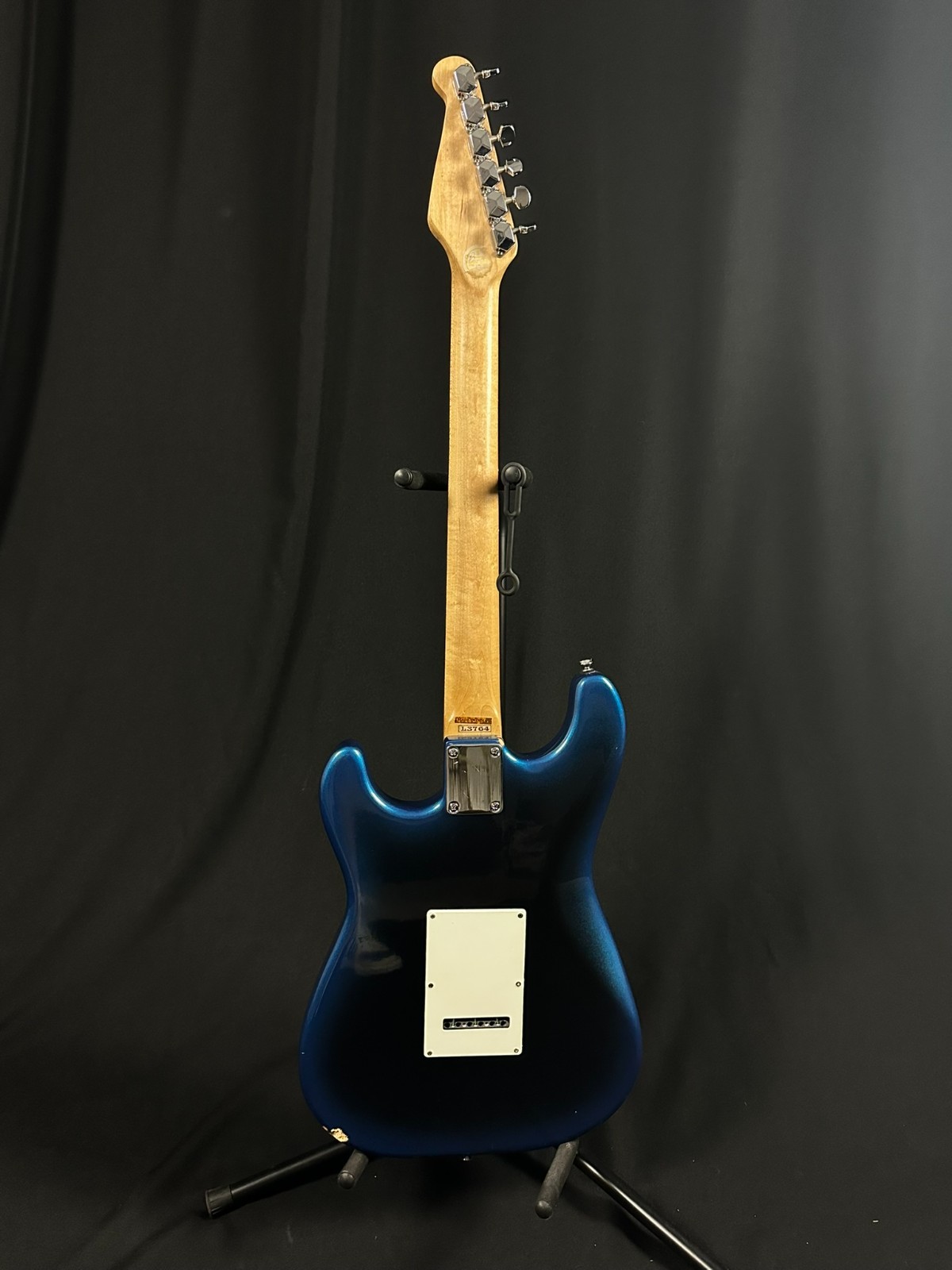 Lotus Made in India L3764 Electric Guitar w/ Pearloid Pickguard, Electric Blue - Image 8