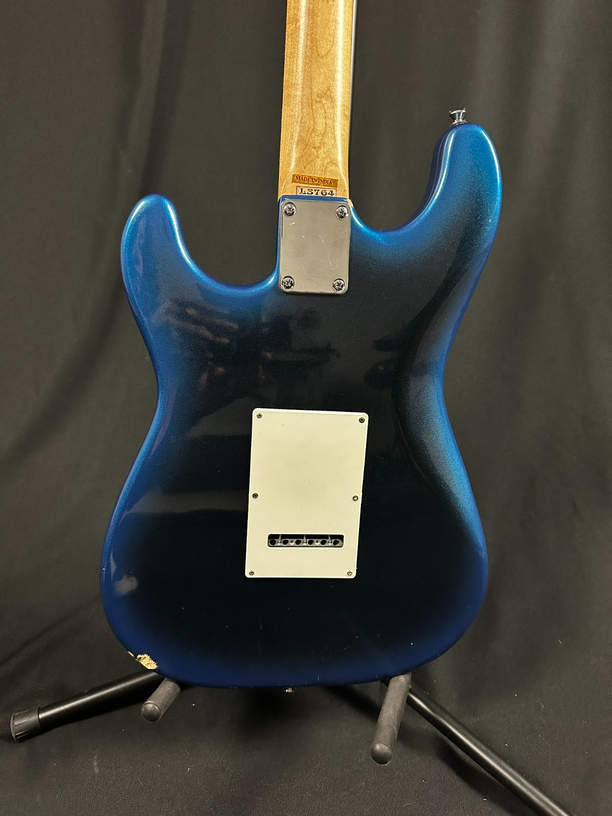 Lotus Made in India L3764 Electric Guitar w/ Pearloid Pickguard, Electric Blue - Image 13