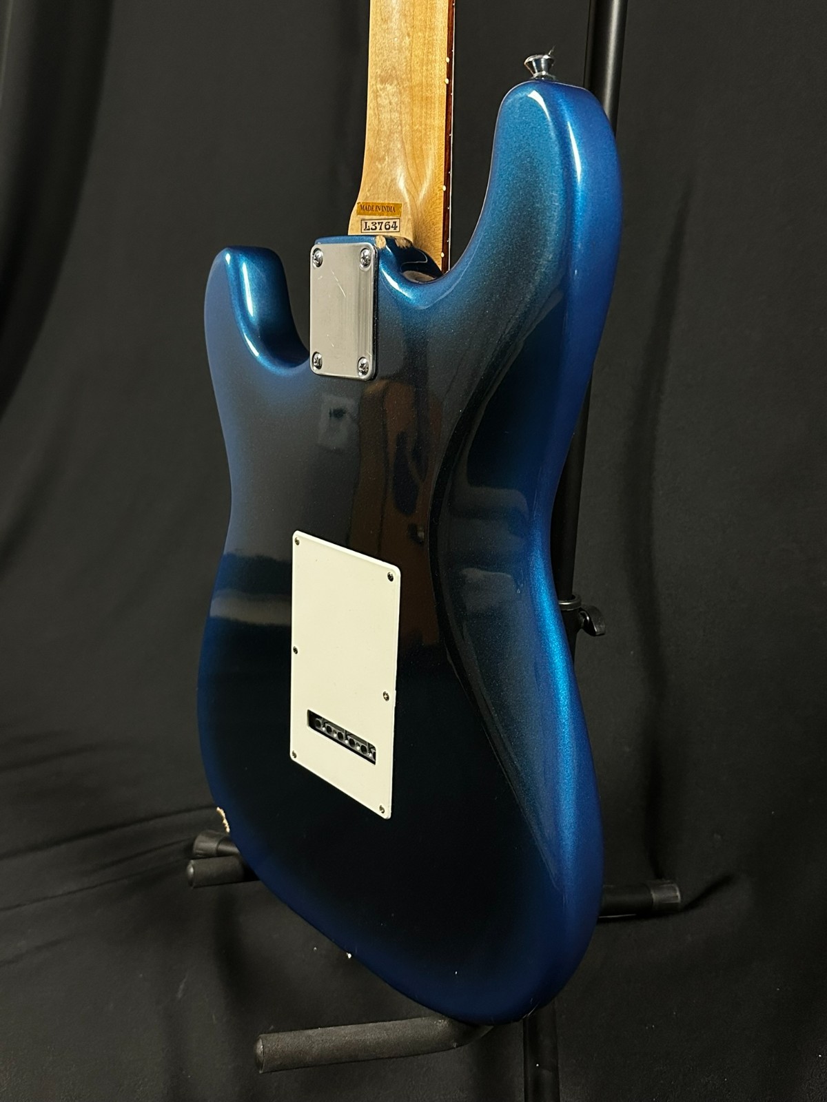 Lotus Made in India L3764 Electric Guitar w/ Pearloid Pickguard, Electric Blue - Image 14