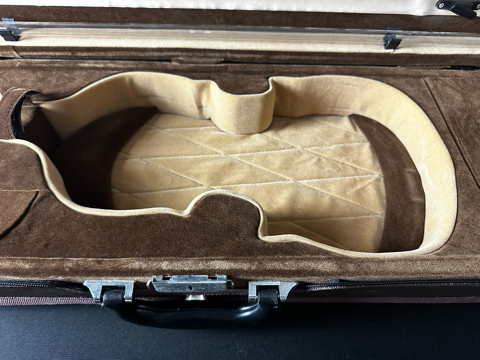 Oblong 4/4 Violin Case with Hygrometer - Image 3