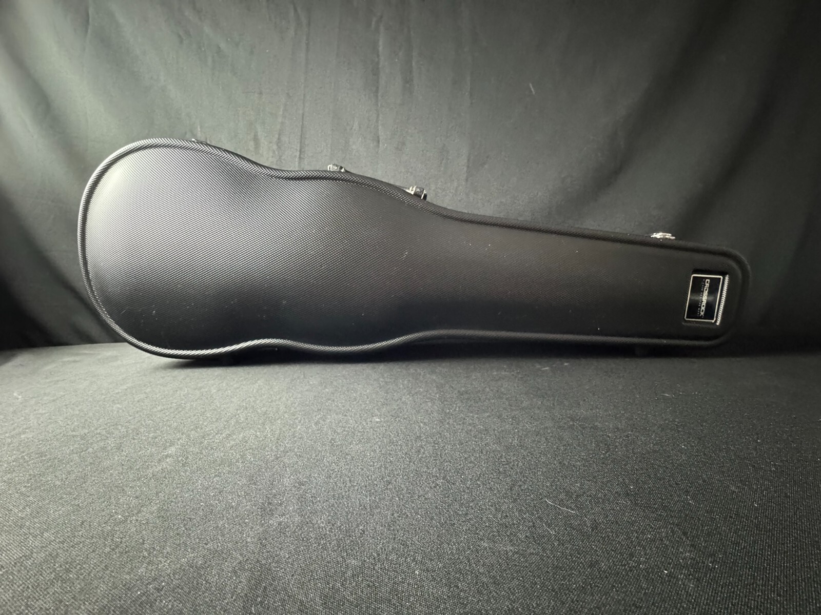 Crossrock Molded Shaped ABS 4/4 Violin Case - Black