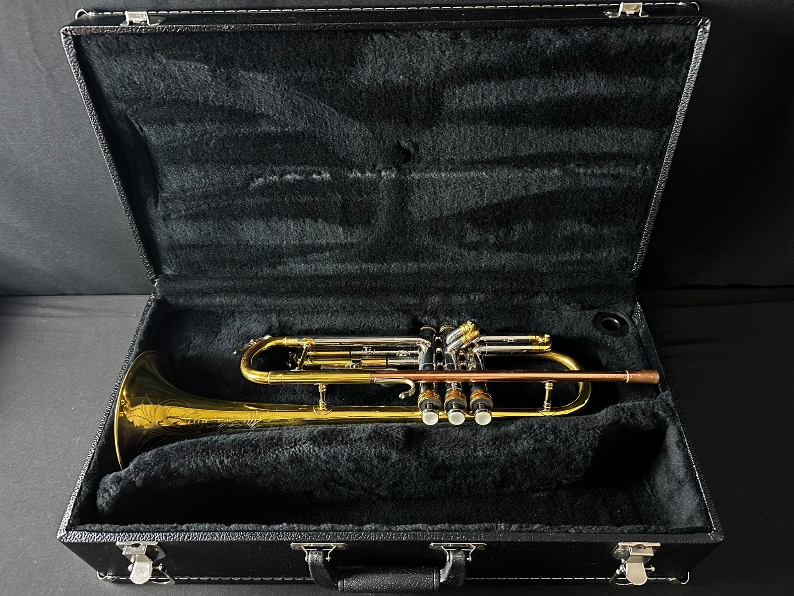 Conn Victor 6B Trumpet (Vintage, 1960-61) Original finish! - Image 2