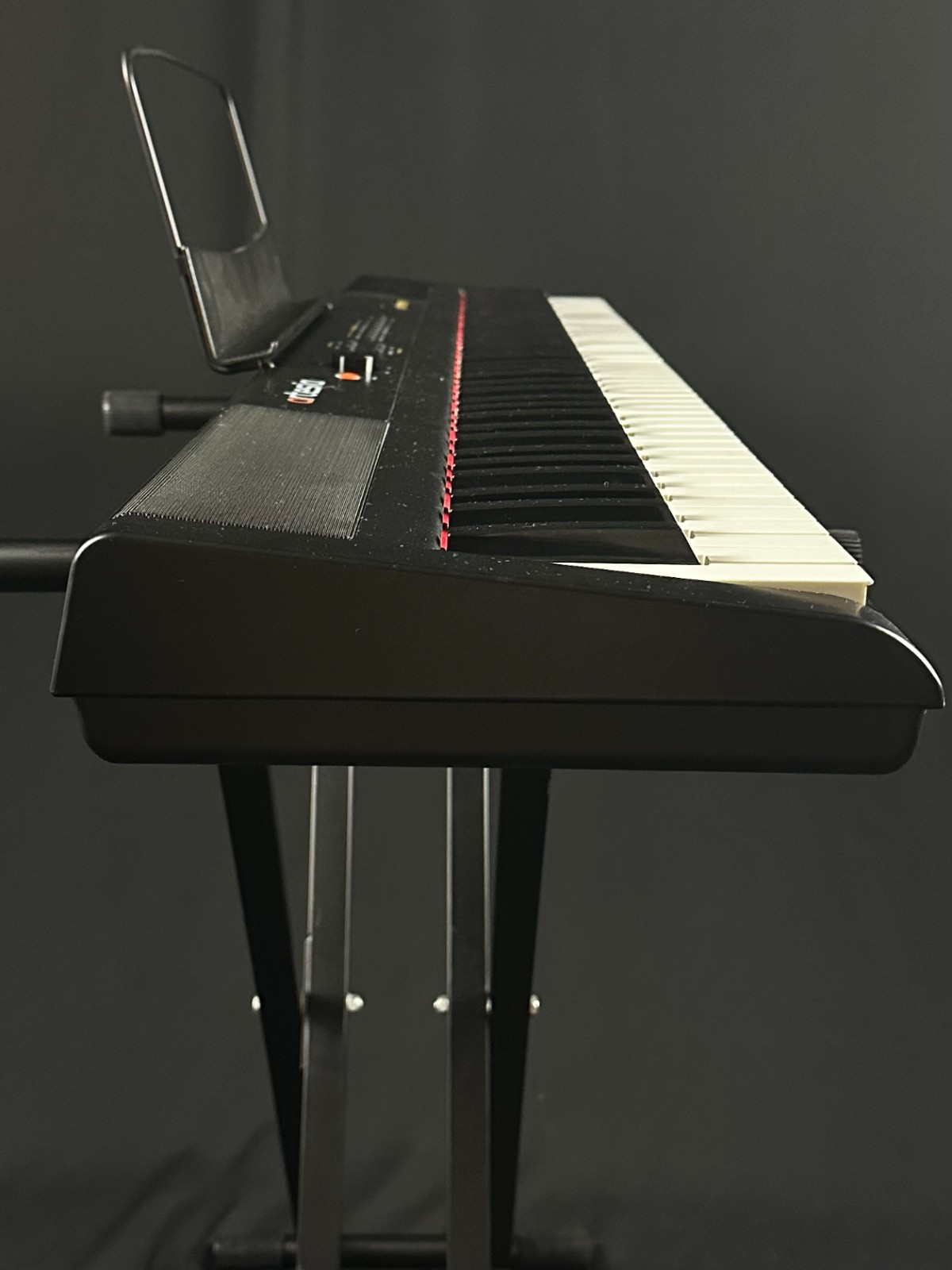 Artesia Performer 88-Key Digital Piano - Image 3