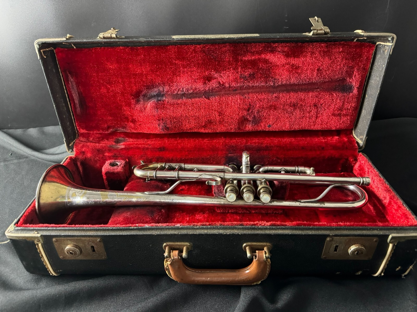 Buescher True Tone LP Silver Trumpet w/ Gold Inlay Bell (Vintage 1926) - Image 13