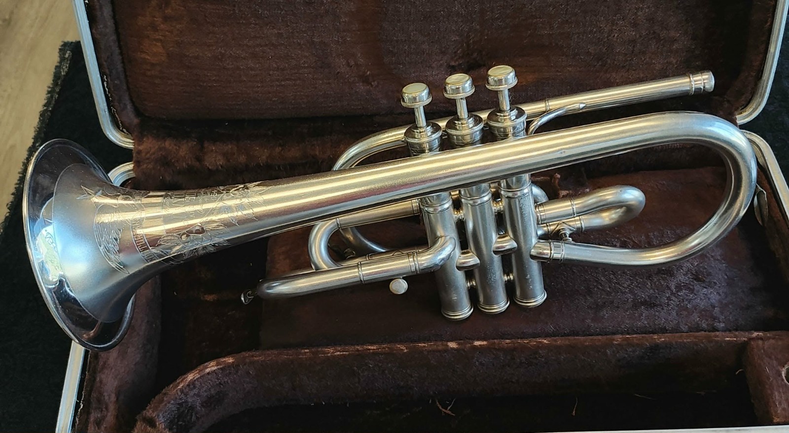 Used JW York & Sons Couturier Wizard Model Bb/A Cornet - Image 2