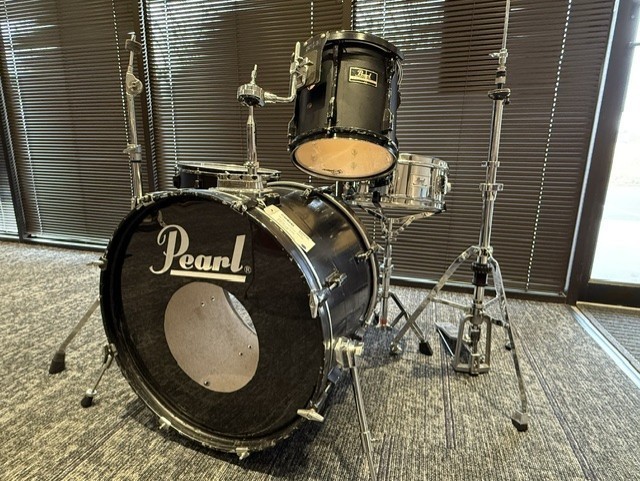 Pearl Export 3-Piece Drum Set - Matte Black with hardware