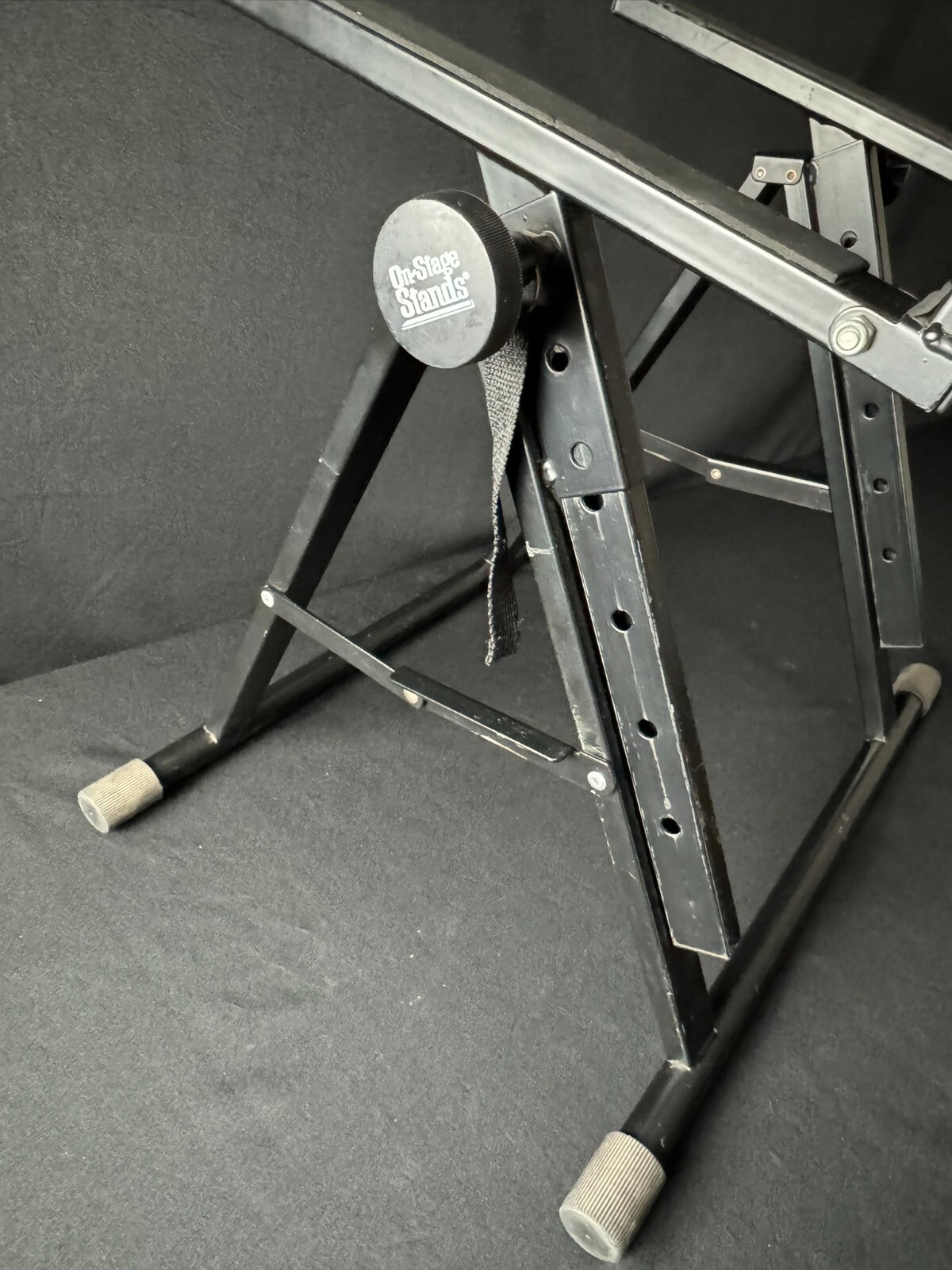 On-Stage RS7000 Collapsible Tilt-Back Guitar Amp Amplifier Stand - Image 8