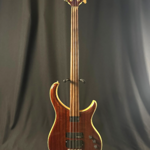 Alembic Excel XLB4F 4 String Fretless Electric Bass w/ gig bag