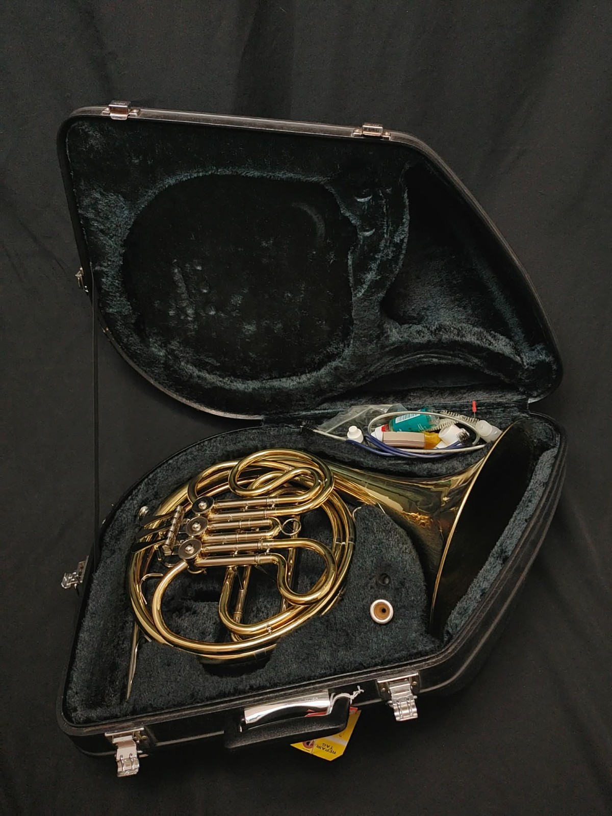Yamaha YHR-314 French Horn - Image 2
