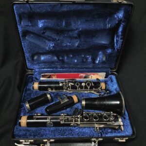 Selmer Bundy Model 577 Resonite Clarinet