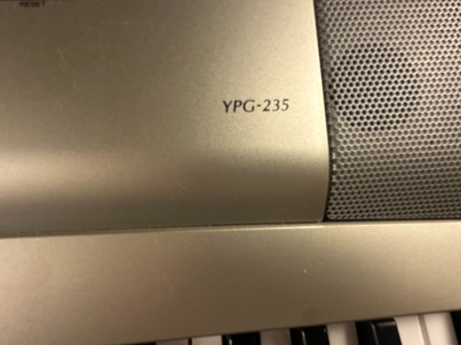 Yamaha YPG-235 76-Key Portable Grand Keyboard - Image 13