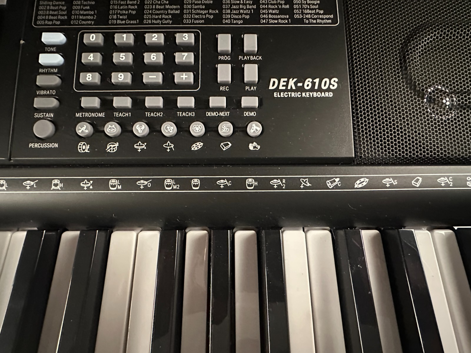 Donner DEK-610S 61-Key Electronic Keyboard - Image 11