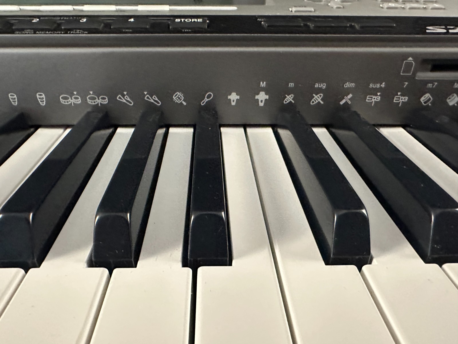 Casio Privia PX-575R 88-Key Portable Digital Piano - Image 10