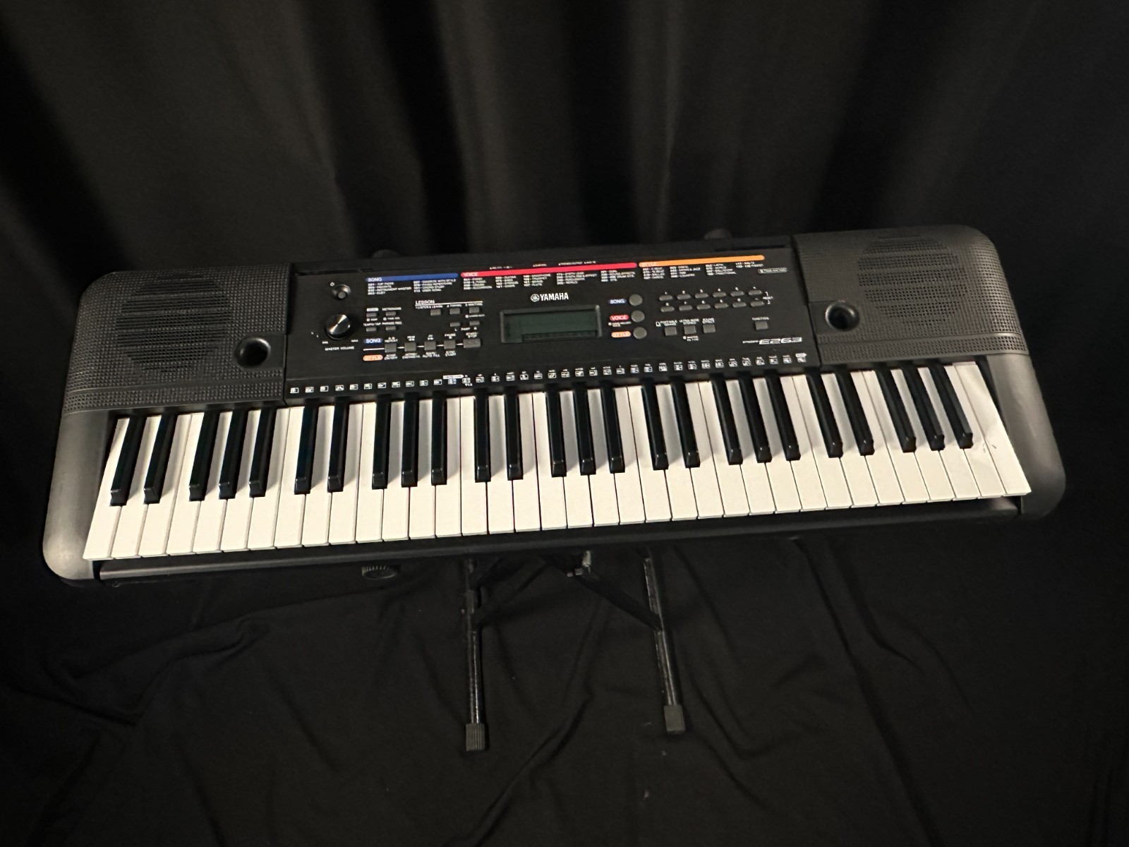 Yamaha PSR-E263 61-Key Portable Keyboard