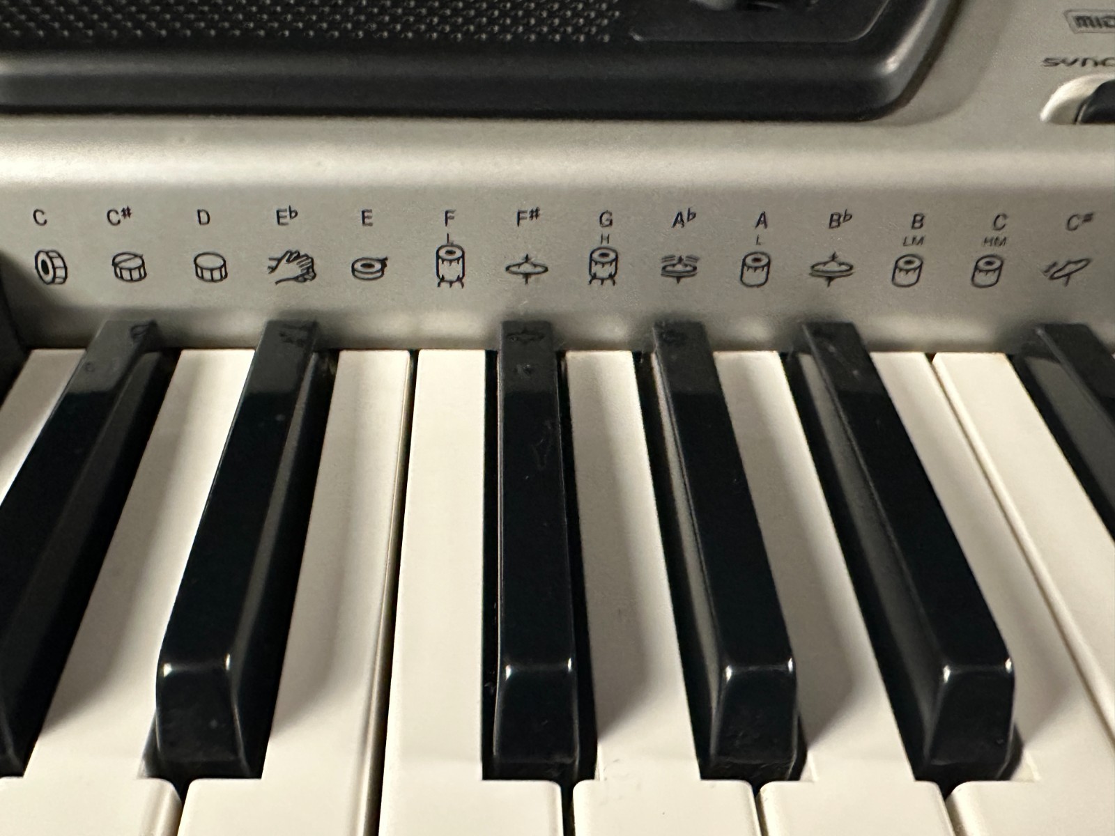 Casio CTK-481 61-Key Electronic Keyboard - Image 6