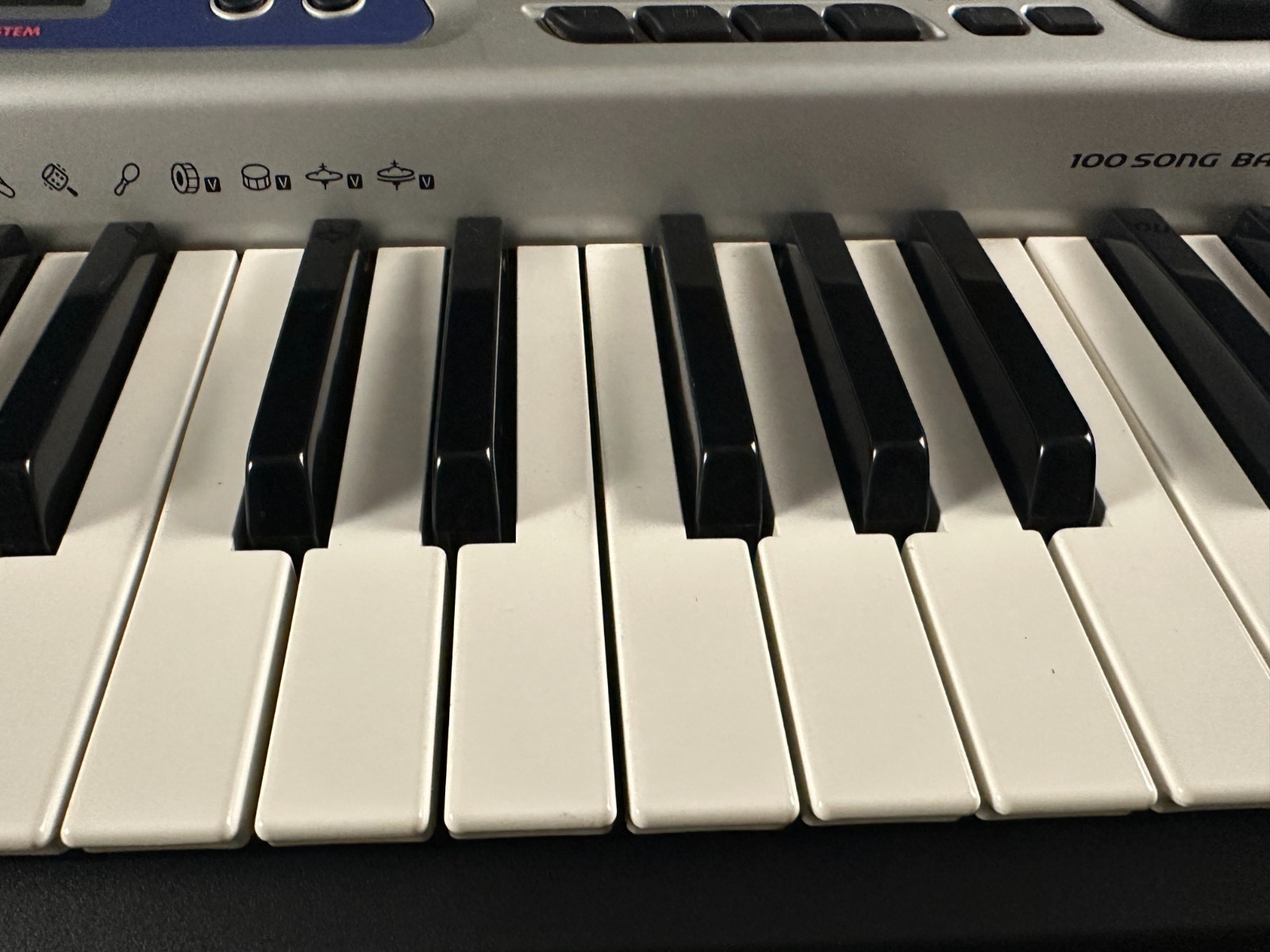 Casio CTK-481 61-Key Electronic Keyboard - Image 9