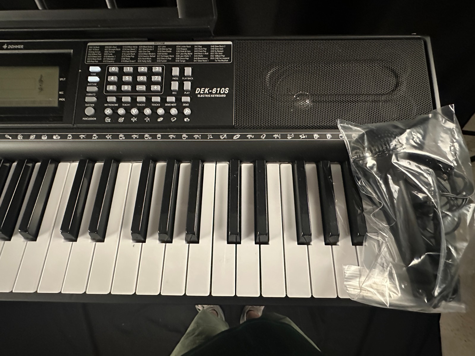 Donner DEK-610S 61-Key Electronic Keyboard - Image 5
