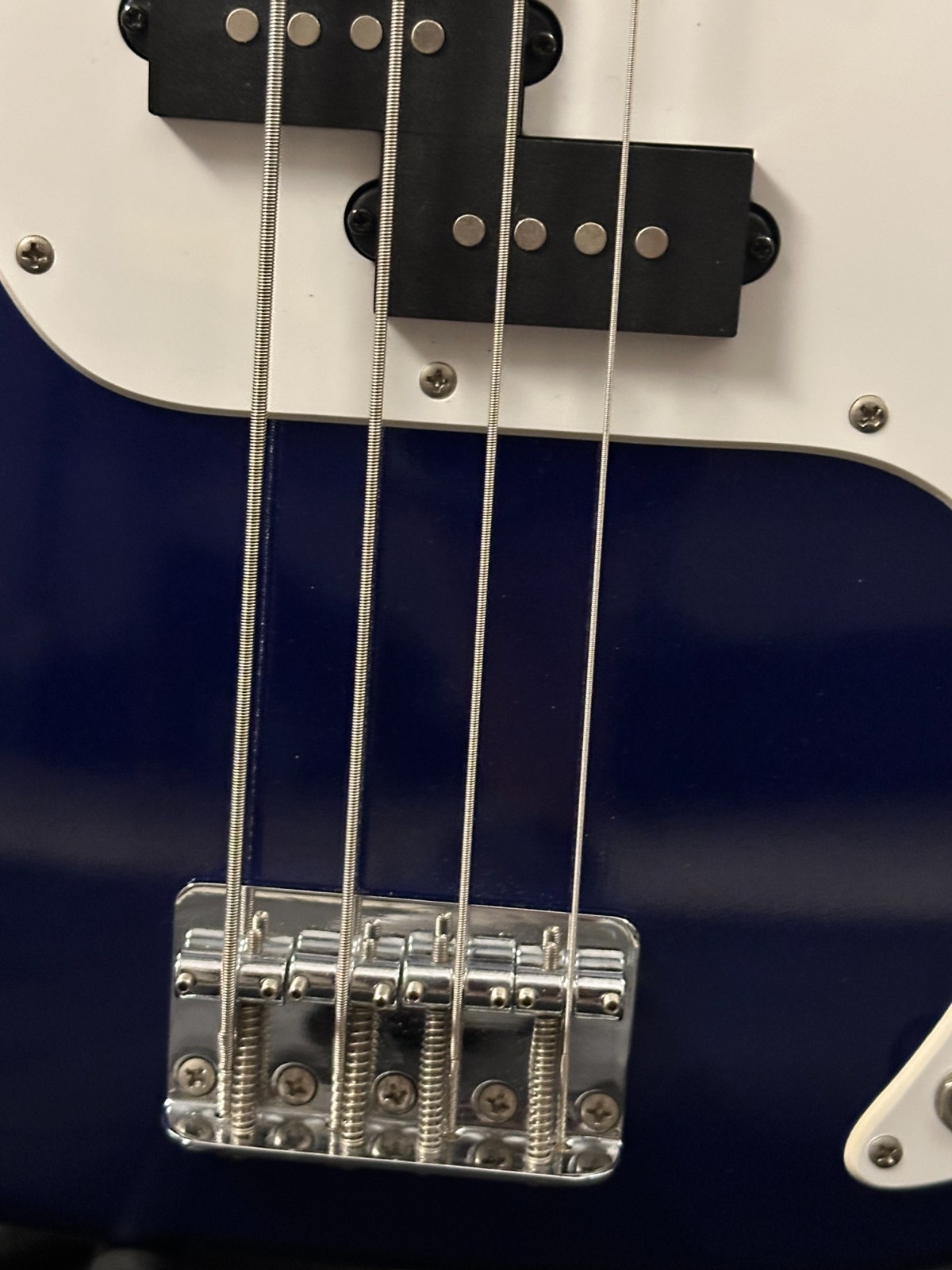 Squier by Fender P-Bass Electric Bass Guitar - Image 5