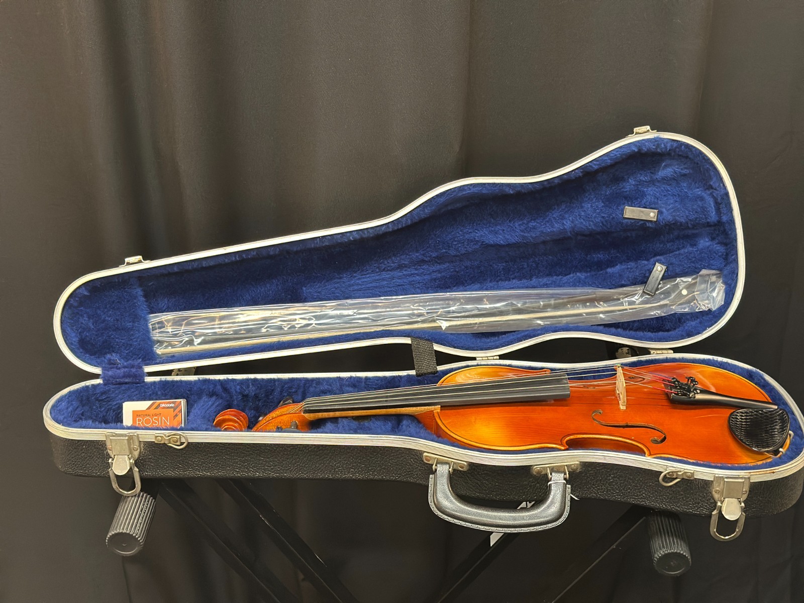 Josef Lorenz Luby (Schonbach) 4/4 Violin Outfit - Image 2