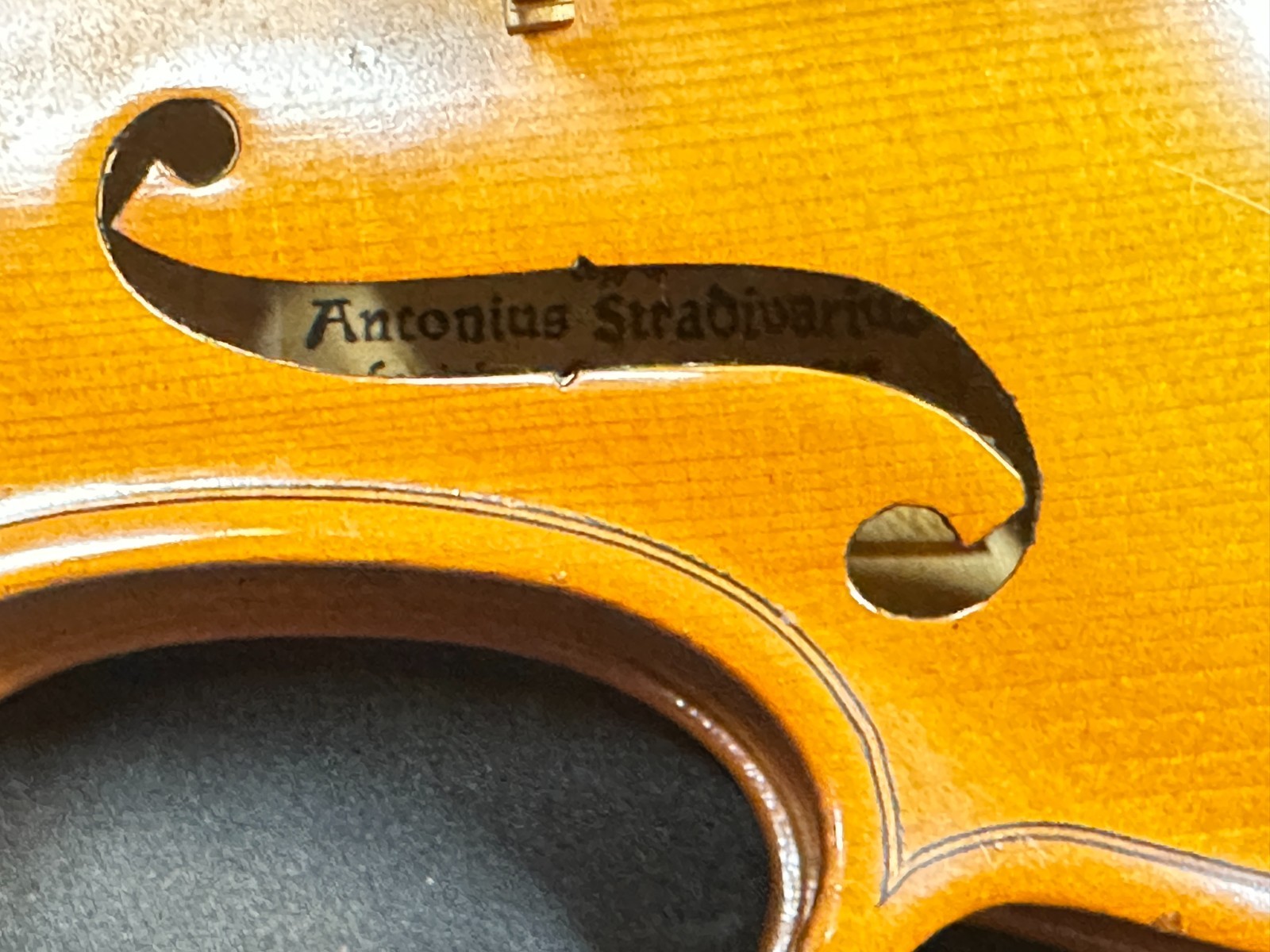 Glaesel VL30 3/4 Violin Outfit - Image 16