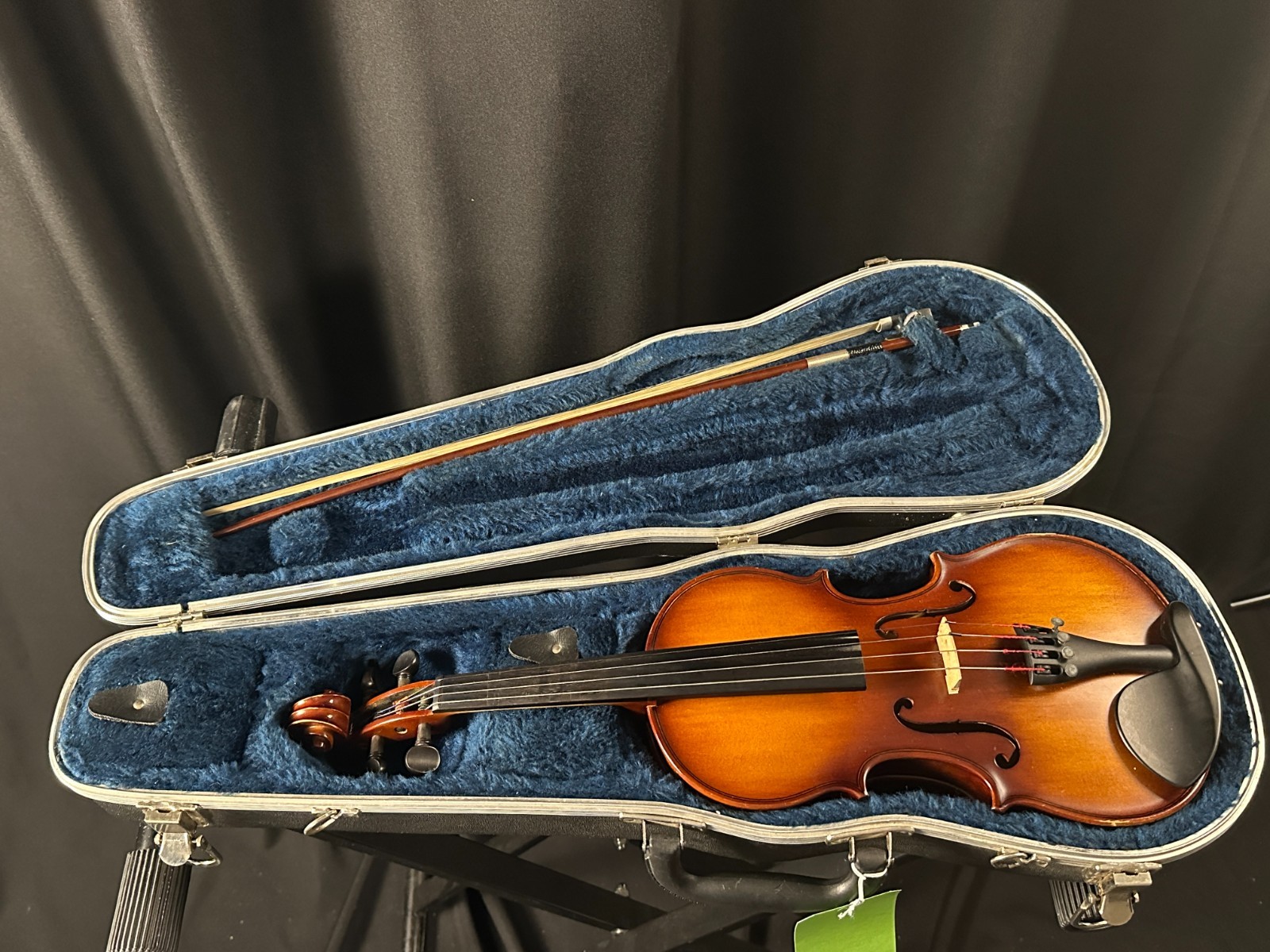 Corina 100 1/2 size Violin Outfit - Image 18