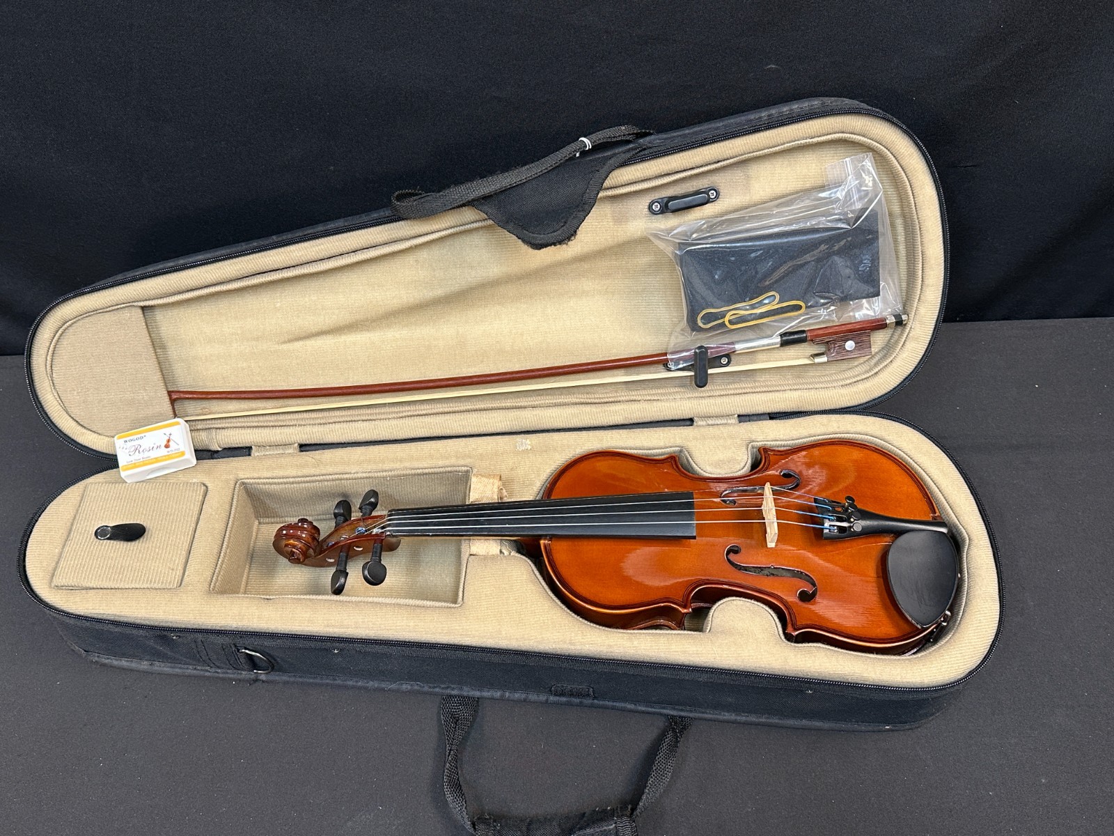 Countrywood 1/4 Violin Outfit - Image 10