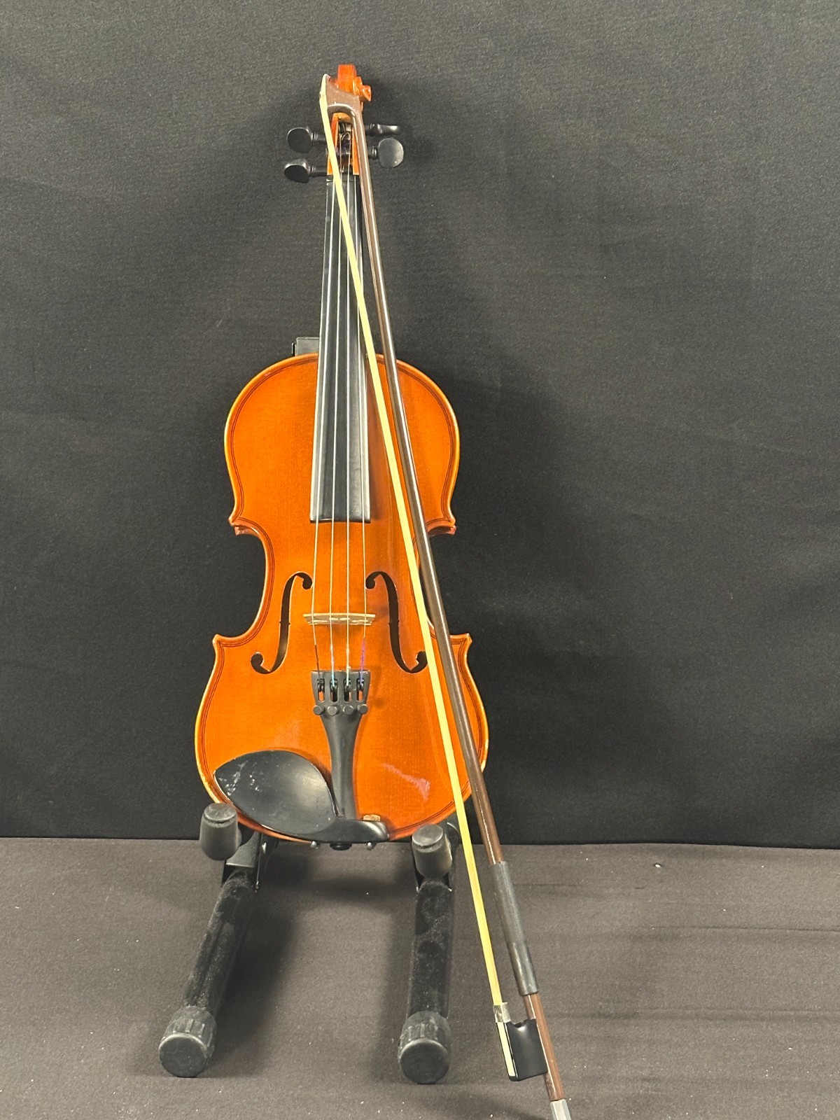 Unbranded 1/4 Violin Outfit