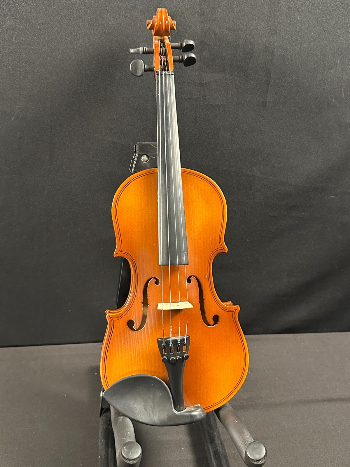 Unbranded 1/4 Violin Outfit, new Glasser bow!