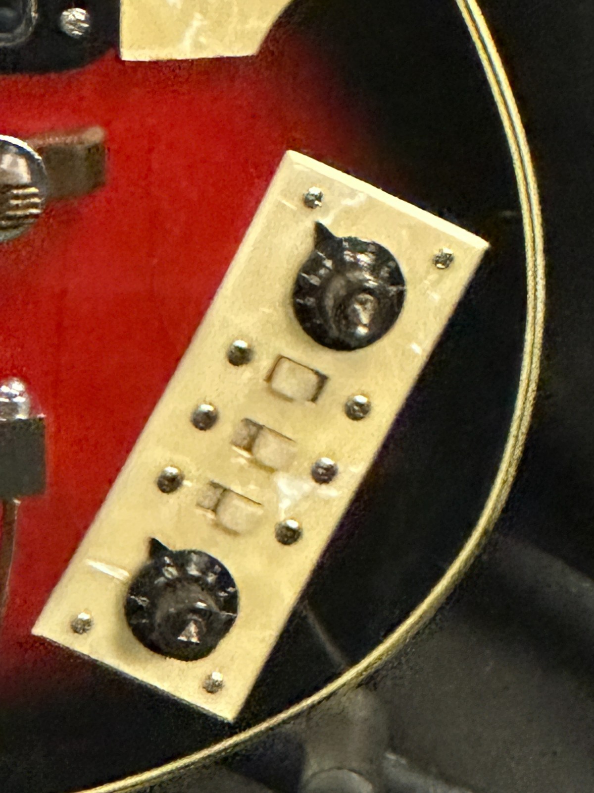 Crestwood Violin Electric Bass, made in Japan - Image 2