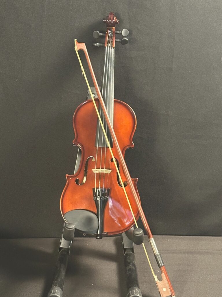Countrywood 1/4 Violin Outfit