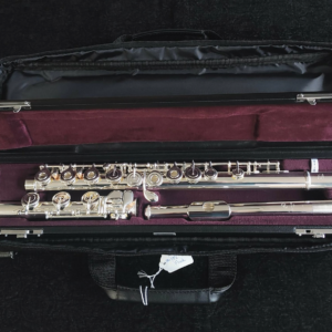 Yamaha YFL-362H Open hole Flute, sterling silver headjoint, B foot with case