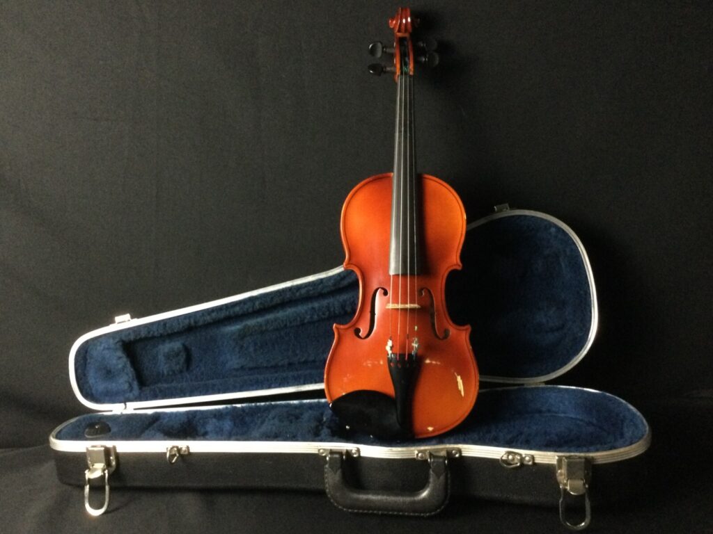 Glaesel Strad Copy (1713) 1/2 Violin w/ Case