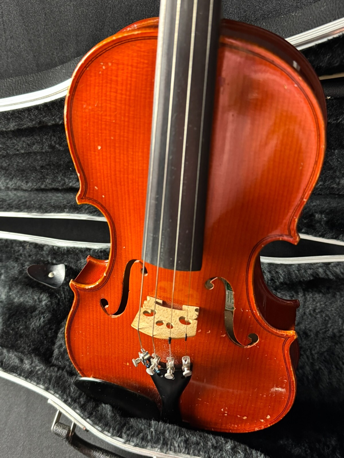 Artisan Marcato 100 1/2 Violin Outfit, with bow, fine tuners, and hard case. - Image 3