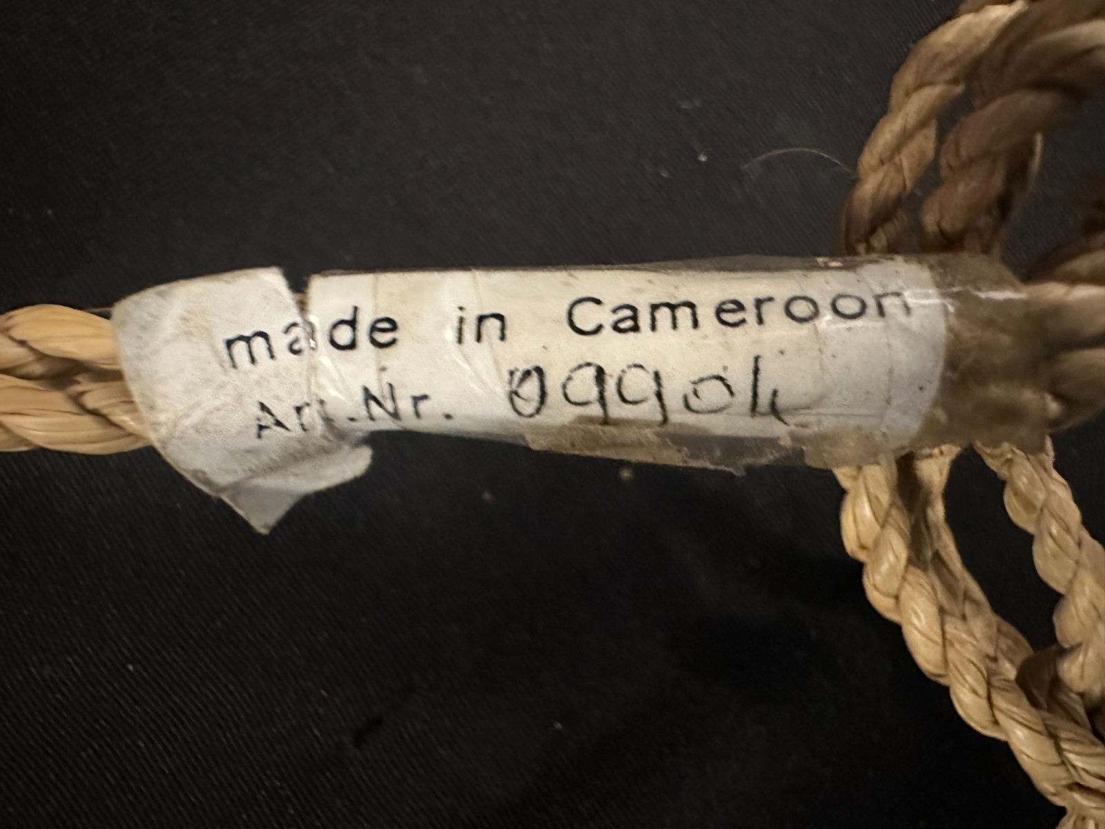 Pair of Seed Pod shakers, dark brown, made in Cameroon, attached on woven rope - Image 5