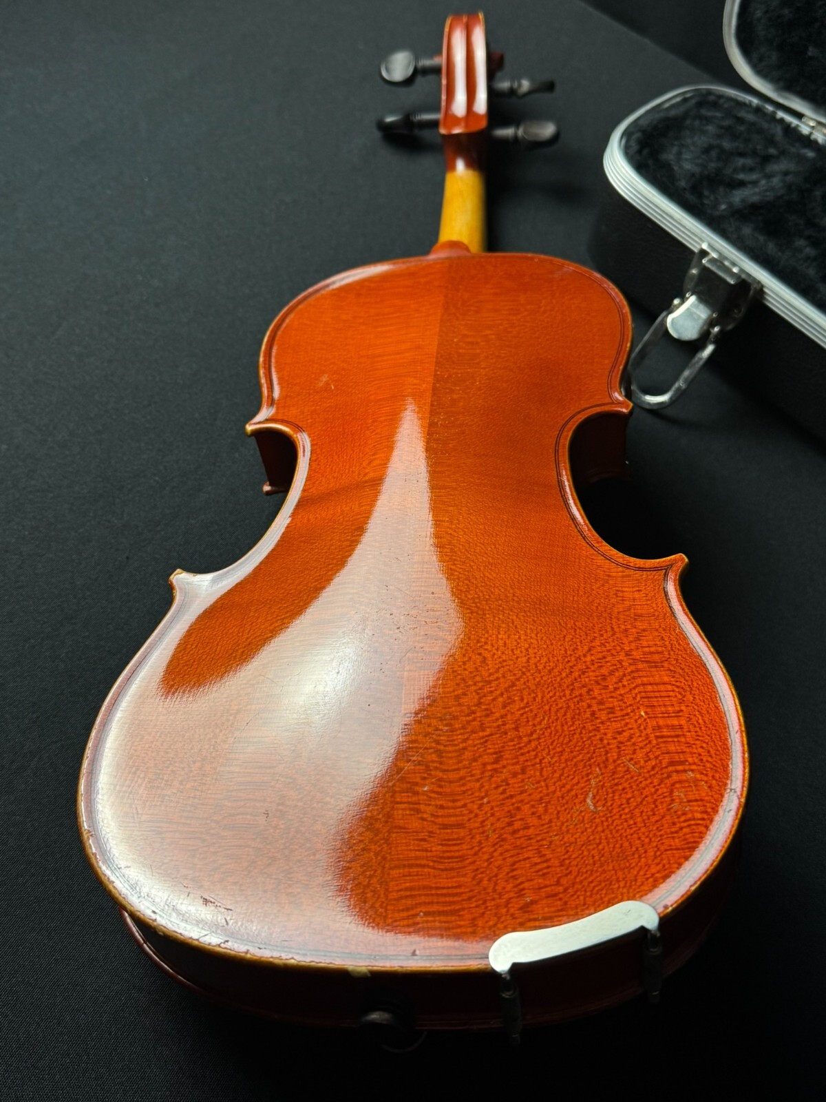 Artisan Marcato 100 1/2 Violin Outfit, with bow, fine tuners, and hard case. - Image 8