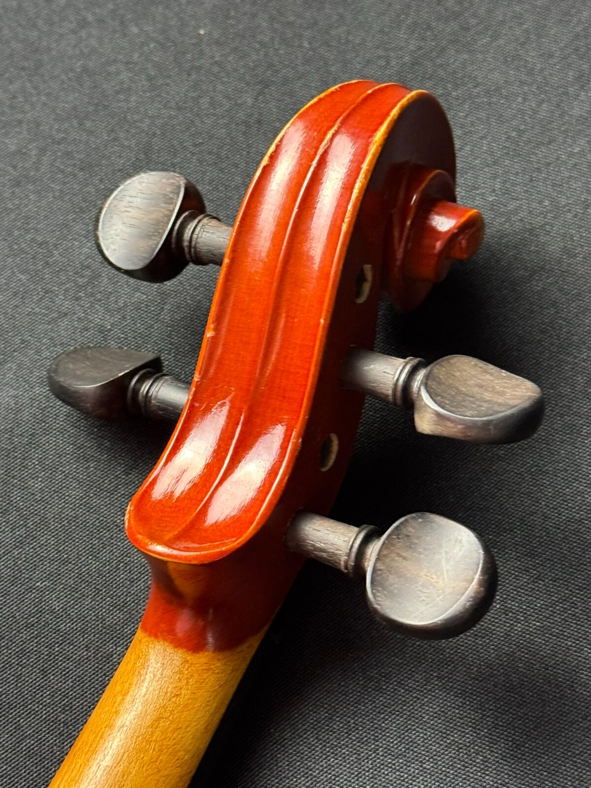 Artisan Marcato 100 1/2 Violin Outfit, with bow, fine tuners, and hard case. - Image 11