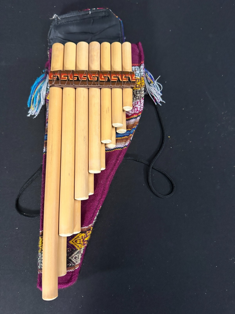 Ramos 13-Pipe Pan Flute 4" x 11.5" comes with multicolor bag with carry string