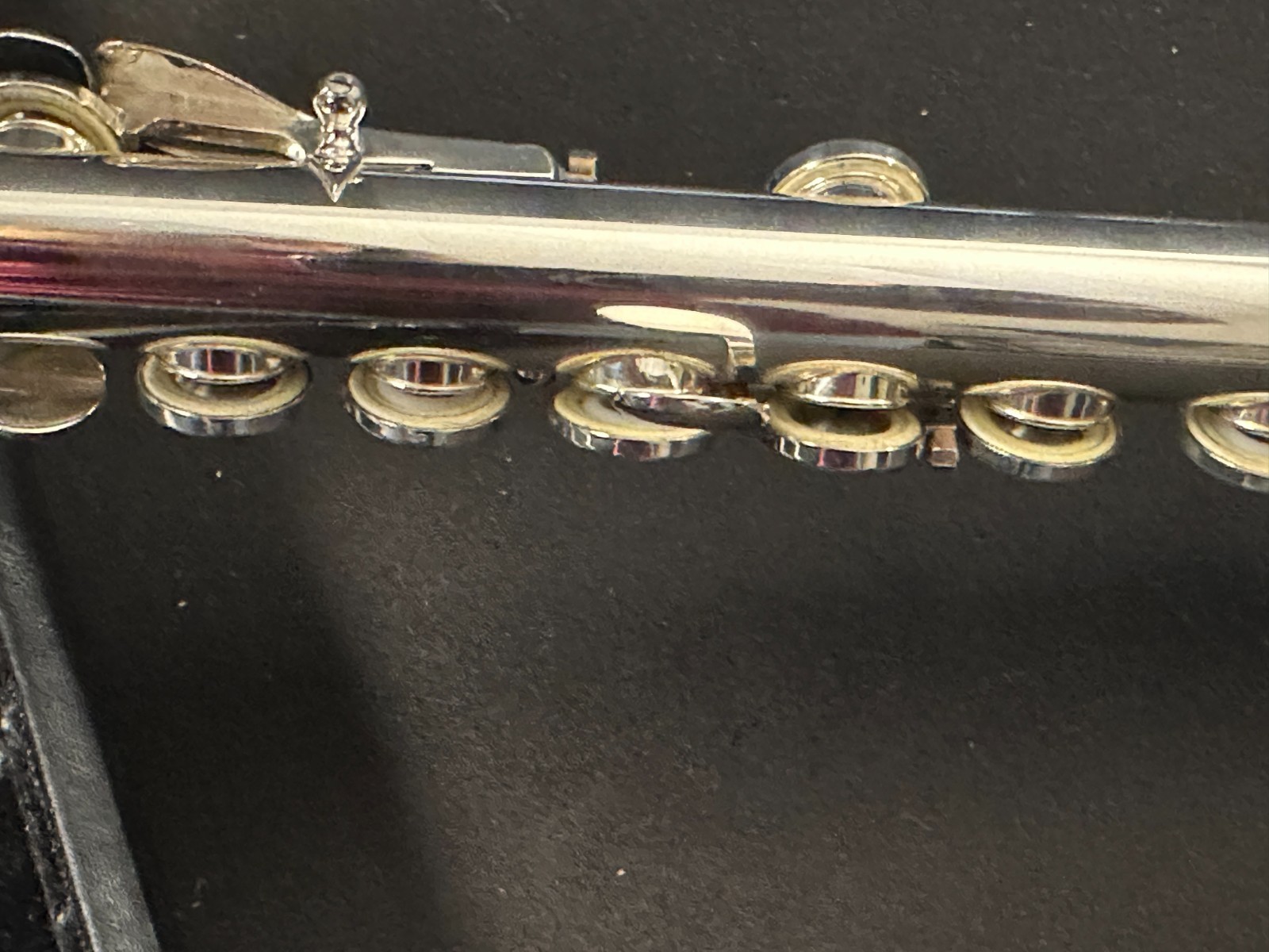Powell Sonare PS-905 Silver Open Hole Flute with Aurumite lip plate, B foot - Image 9