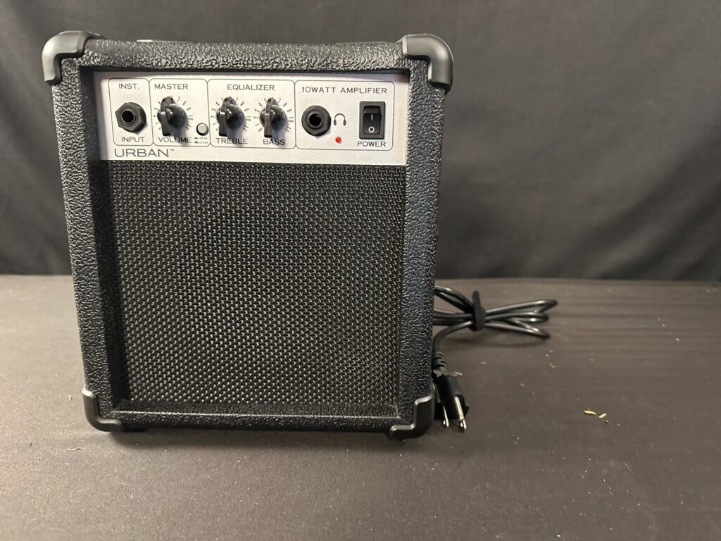 Keith Urban G-10 (KU10) 10W Black and silver Guitar Amp, headphone jack, 10x9x6"