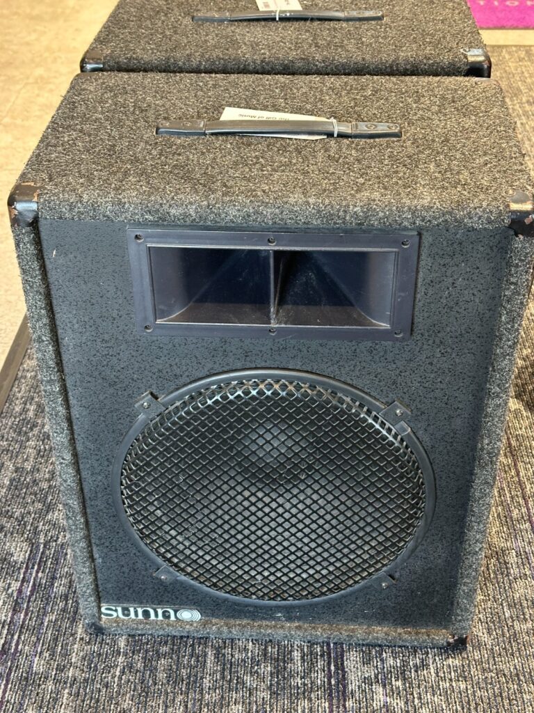 Sunn 1205 150W Passive Speaker Pair, 26x20x13, LOCAL PICKUP ONLY, MARIETTA, GA