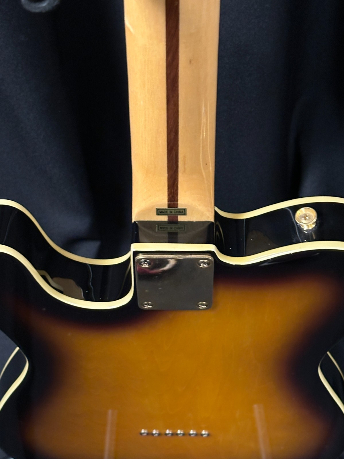 Jay Turser JT-LT Custom Deluxe Electric Guitar, Sunburst tele-style, w/hard case - Image 12