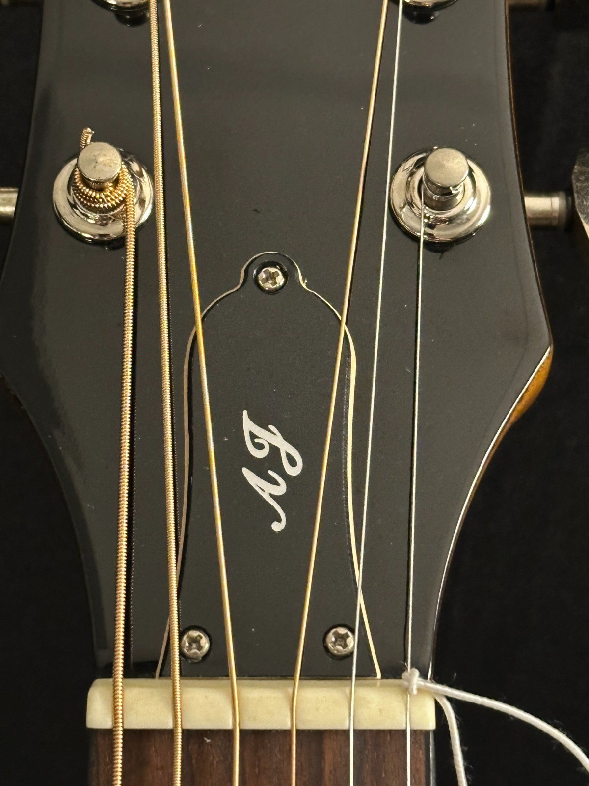 Epiphone AJ-100 VS Acoustic Guitar w/ gig bag, Advanced Jumbo, Vintage Sunburst - Image 13