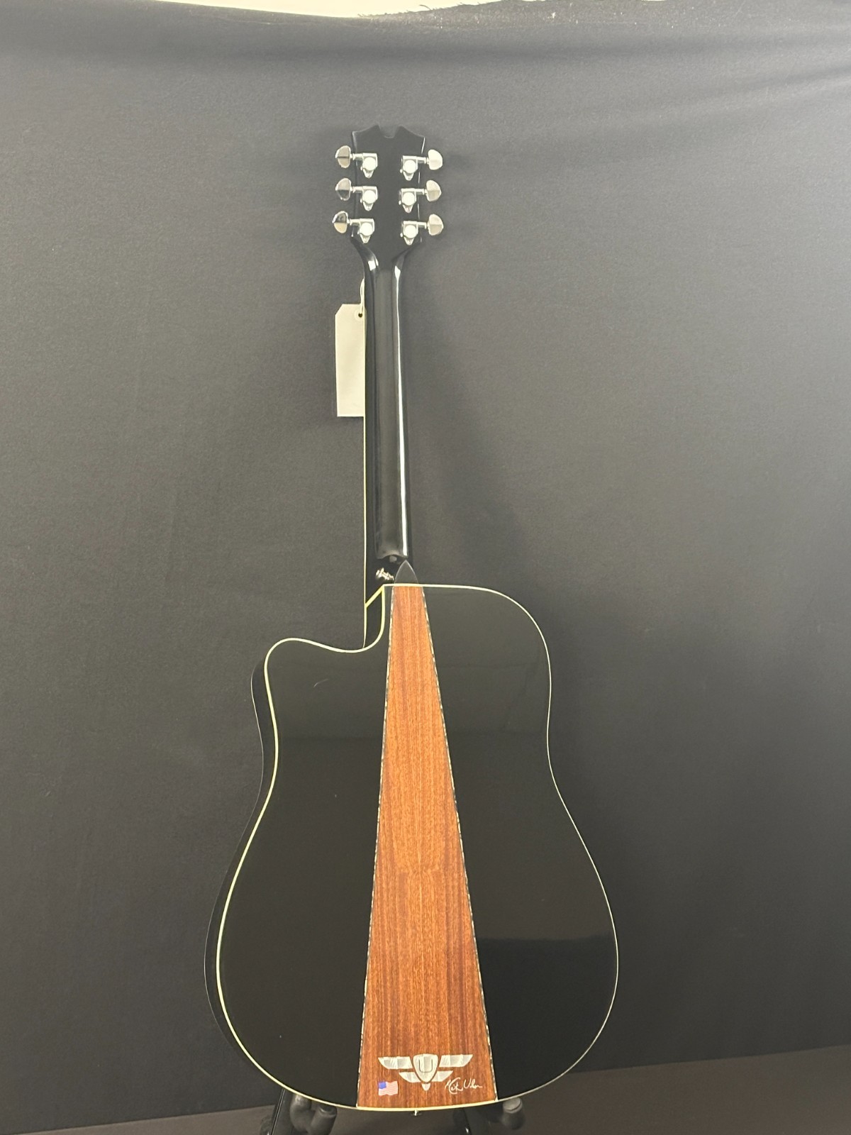 Keith Urban Player Acoustic Guitar, green, with strap, picks, capo, and gig bag - Image 10