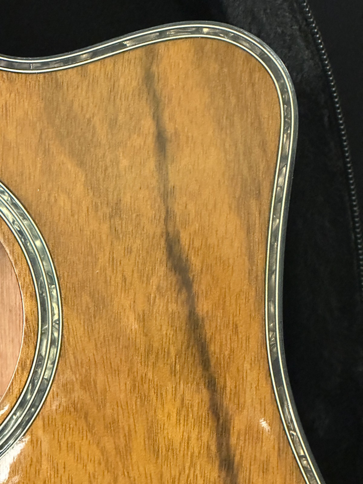 Limited Edition Keith Urban Nightstar Acoustic-Electric Guitar, KU Amp, acces... - Image 8