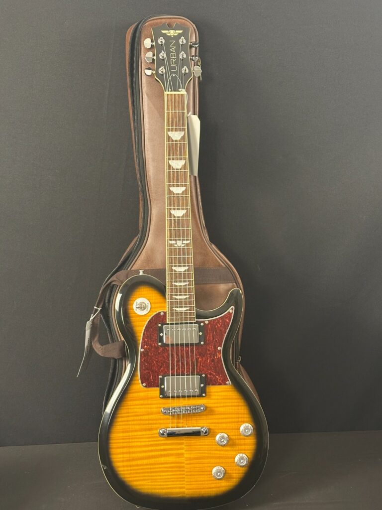 Keith Urban Single Cut Electric Guitar, Vintage Sunburst, w/KU-28 15W Amp, case
